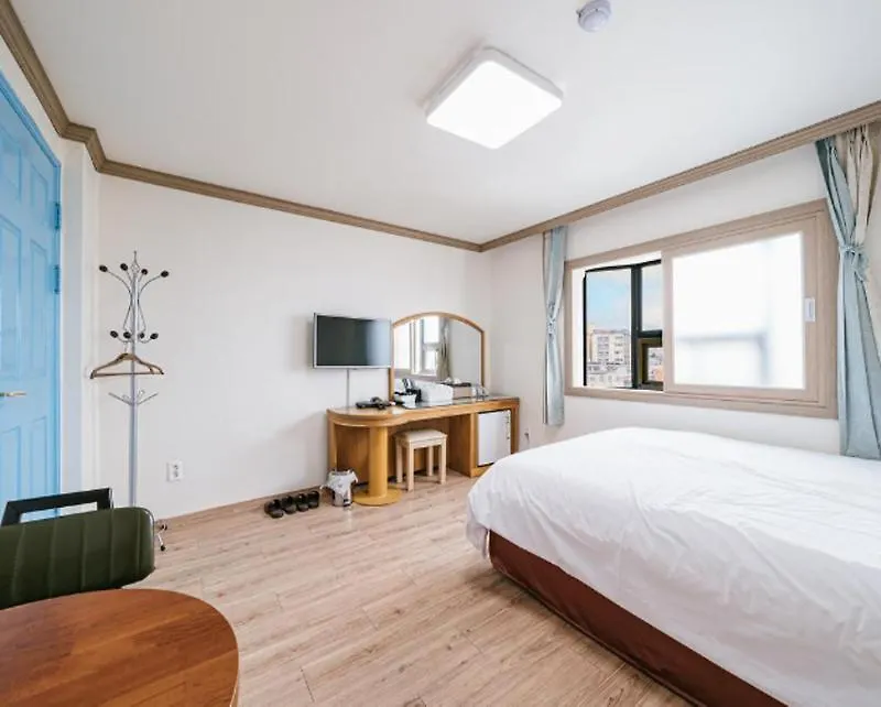Top Island Hotel جيجو 3*,  كوريا الجنوبية